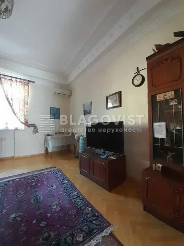 Продажа 3к квартиры в Киеве, Костёльная ул., 1
