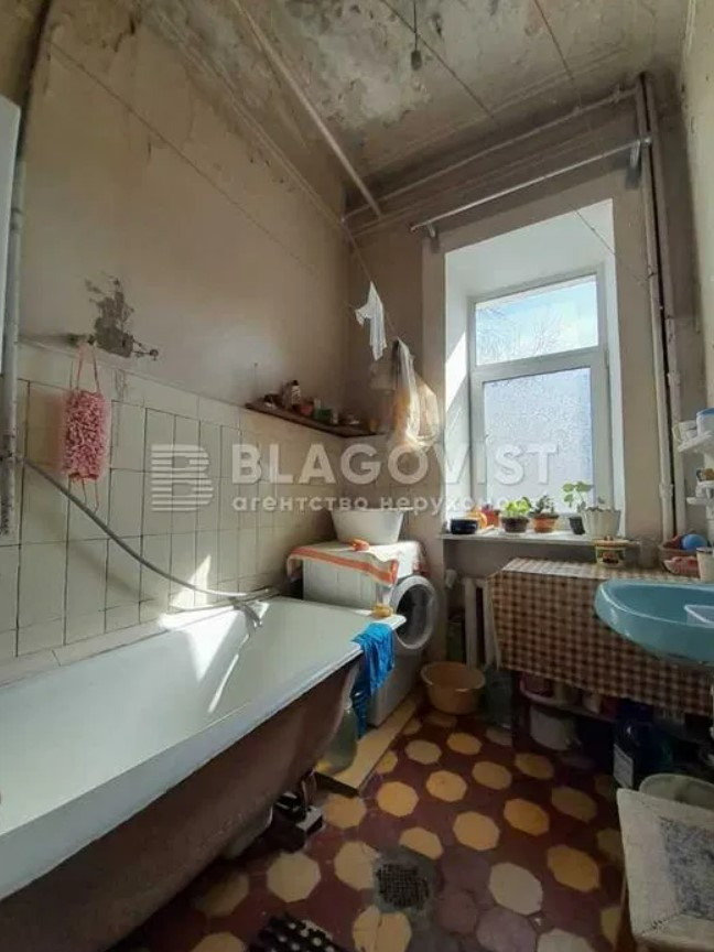 Продажа 3к квартиры в Киеве, Костёльная ул., 3
