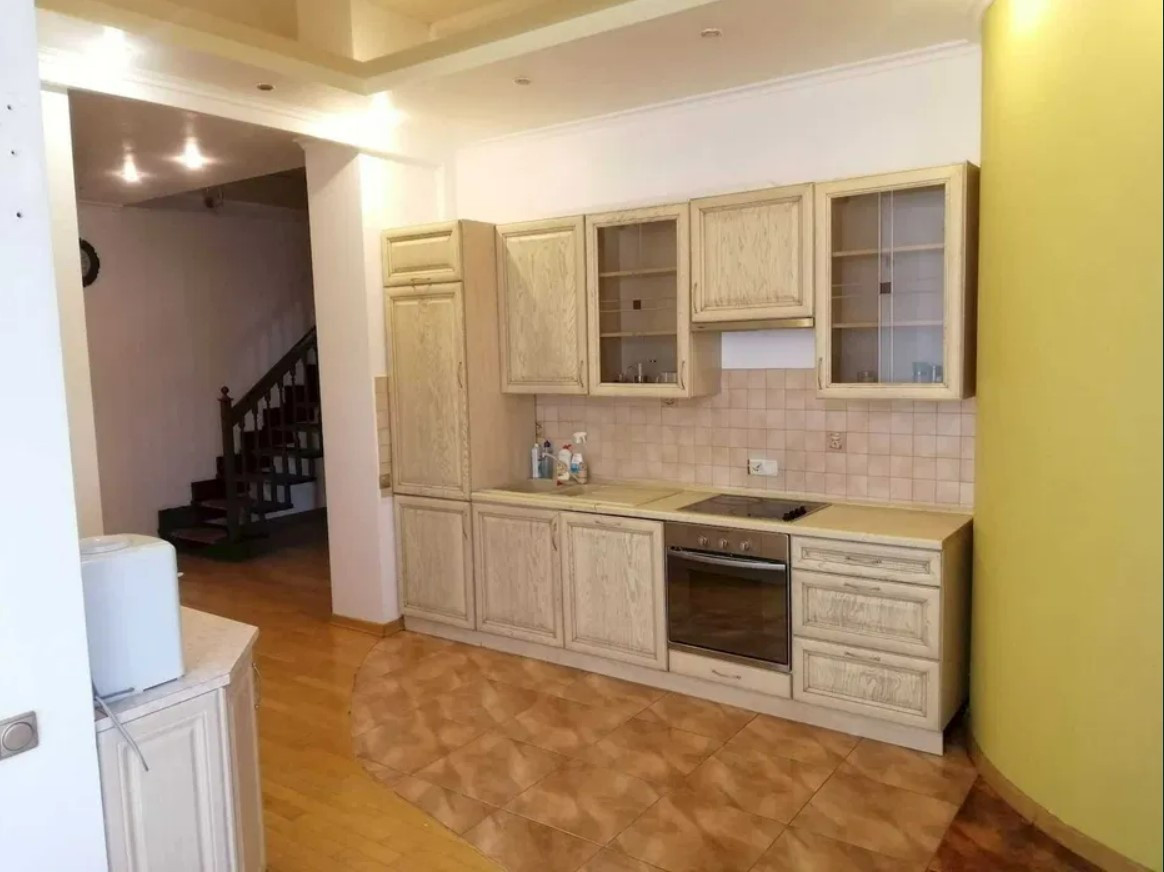 Аренда 4к квартиры в Киеве,  Обсерваторная ул., 7 8