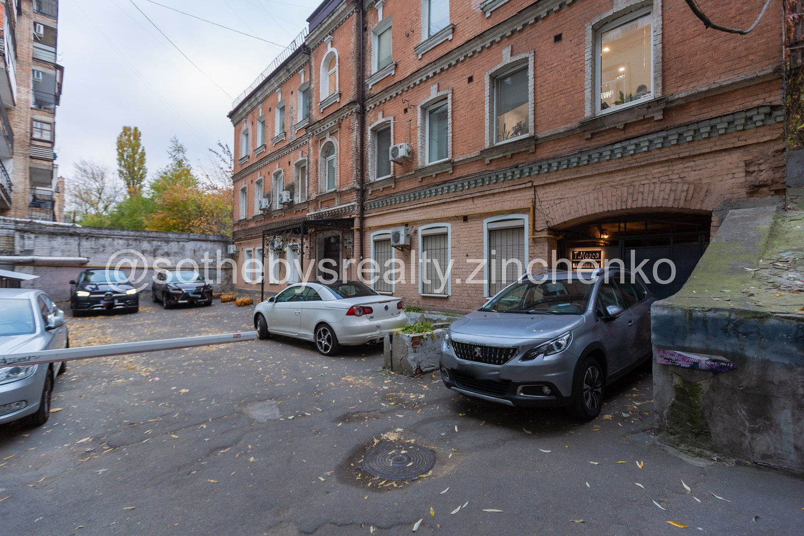 Продажа здания в Киеве, Бассейная ул., 21Б 11