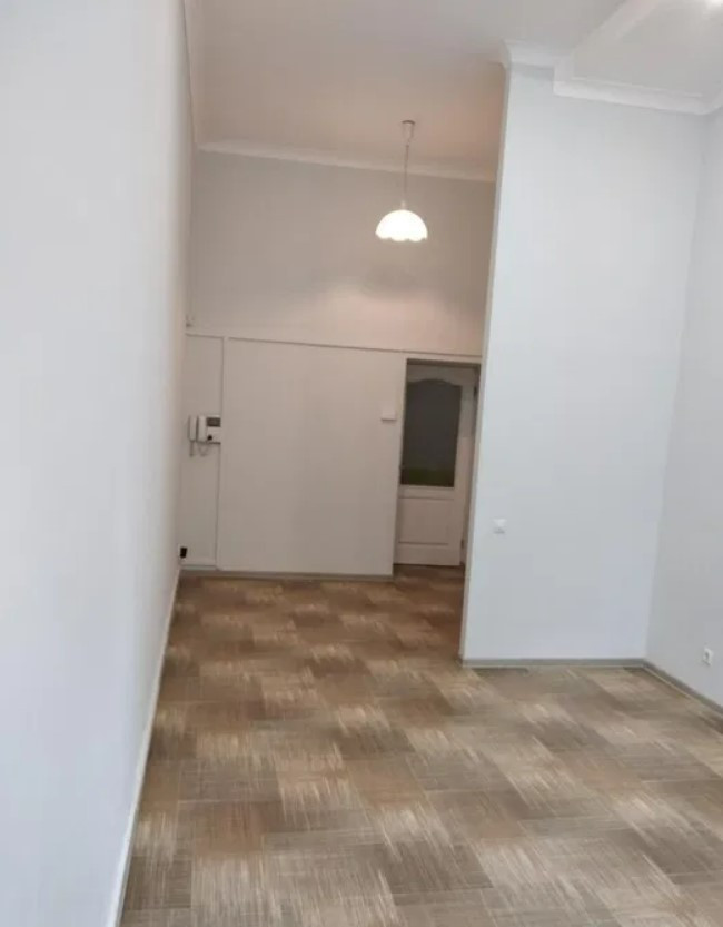 Продаж 3к квартири в Києві, Малопідвальна вул., 15 9