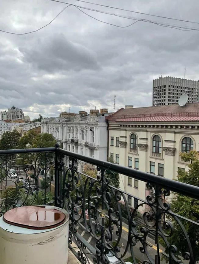 Продажа 2к квартиры в Киеве,  Пушкинская ул., 1