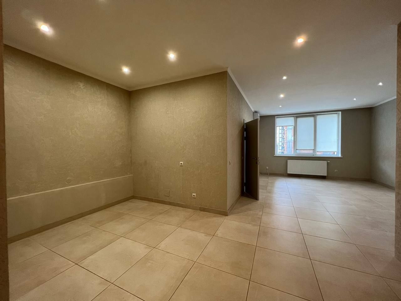 Продажа 2к квартиры в Киеве, ЖК Роял Тауер, Саксаганского ул., 37К 0