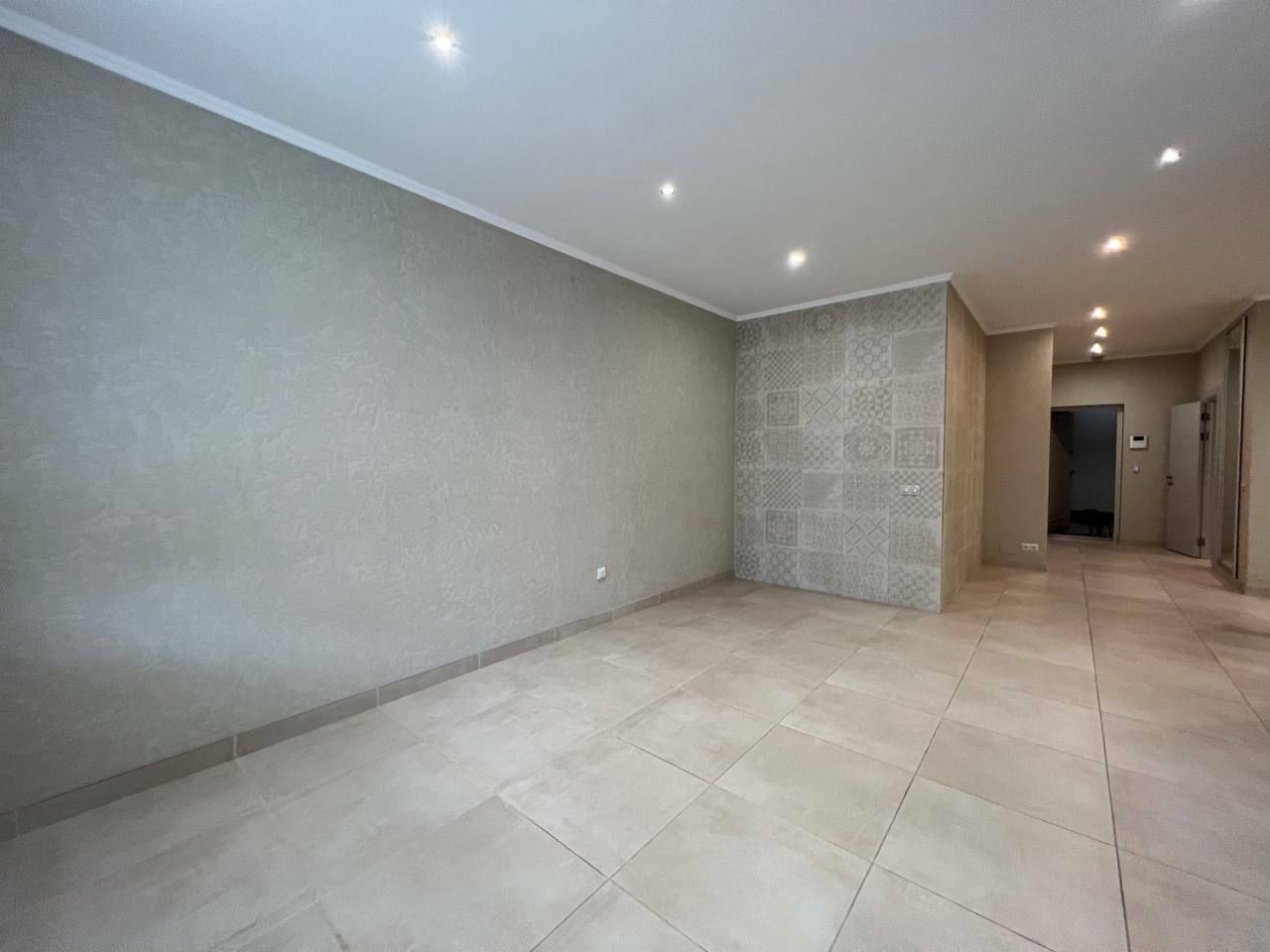 Продажа 2к квартиры в Киеве, ЖК Роял Тауер, Саксаганского ул., 37К 13
