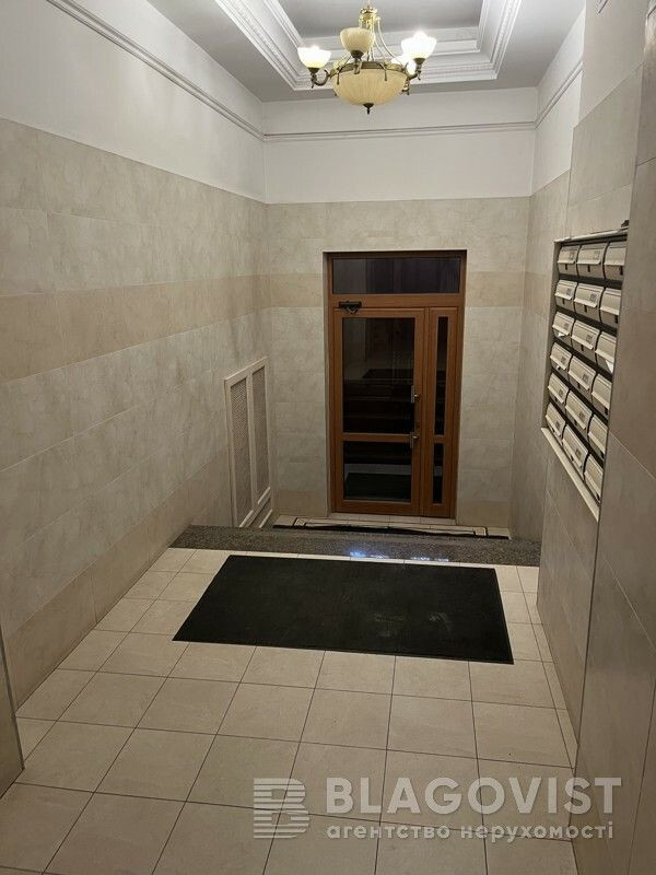 Продажа 3к квартиры в Киеве,  Лютеранская ул., 4 5