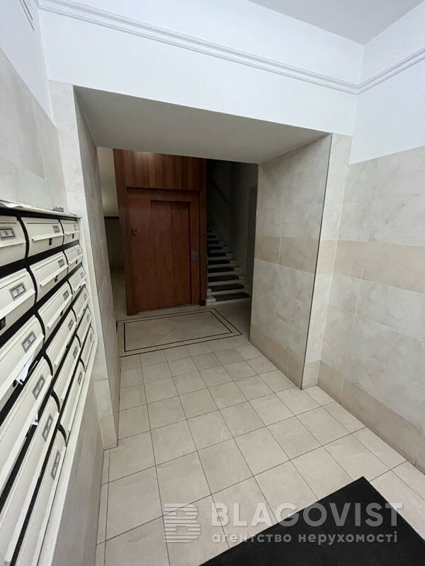 Продажа 3к квартиры в Киеве,  Лютеранская ул., 4 10