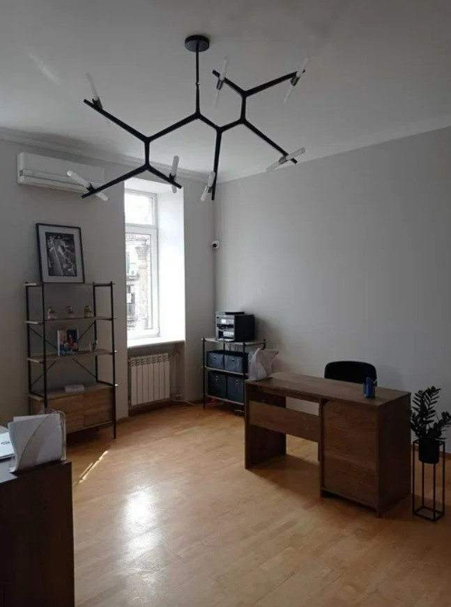Продажа 3к квартиры в Киеве,  Крещатик ул., 15 8