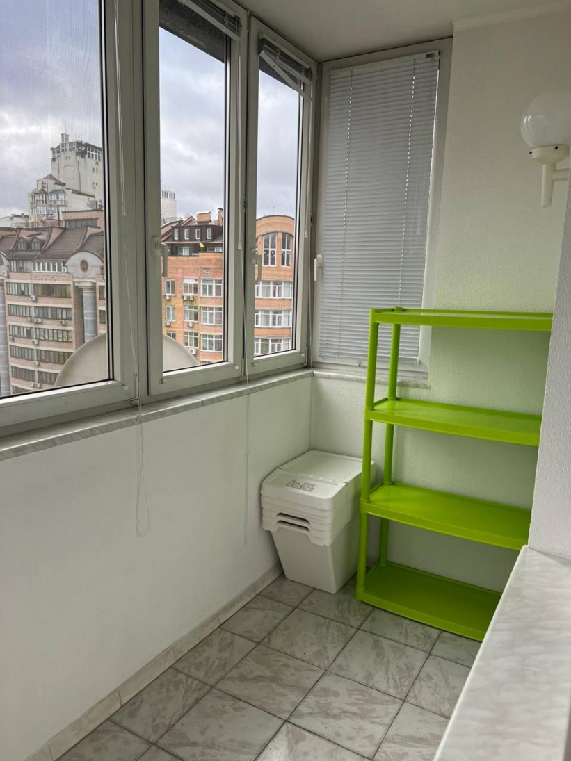 Продажа 9к квартиры в Киеве,  Конисского Александра ул. (Тургеневская ул.), 52-58 1