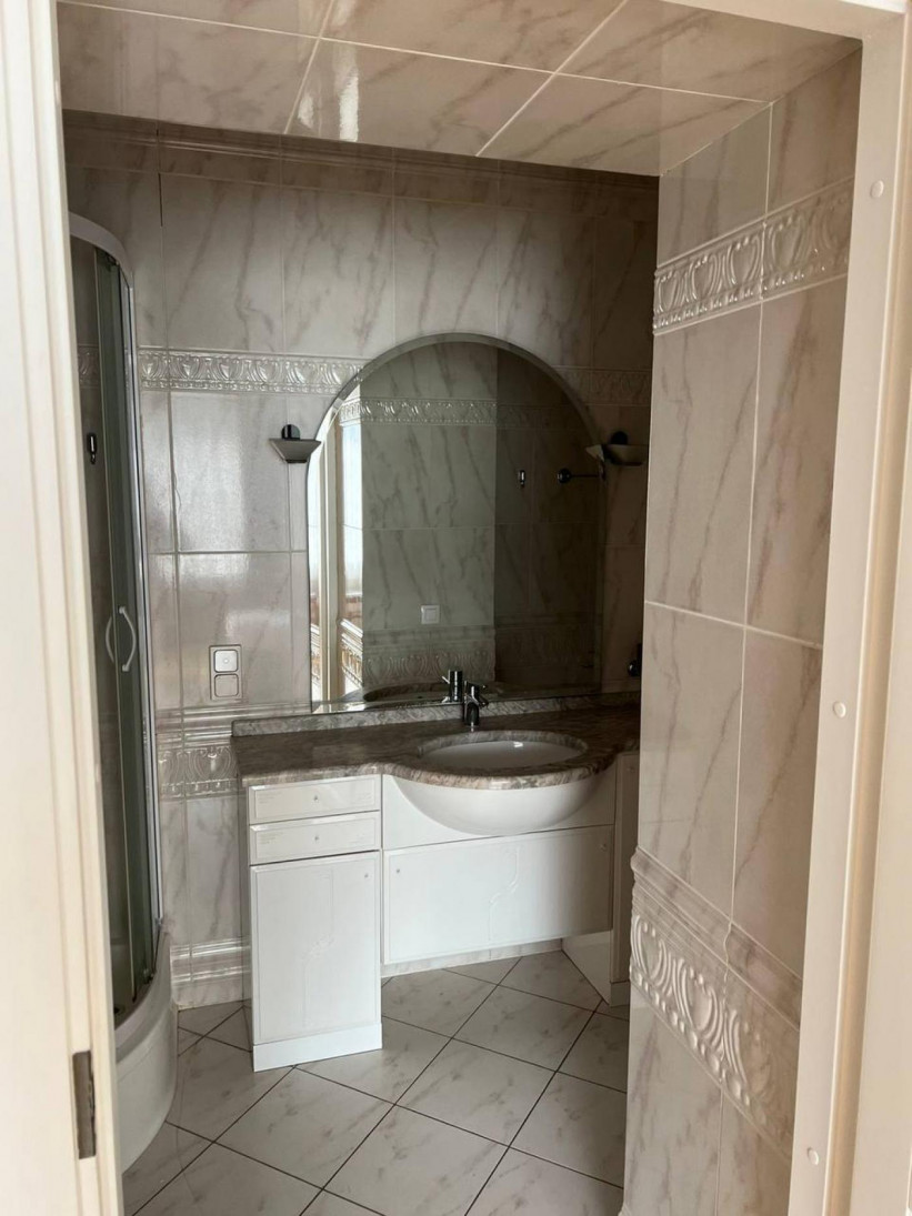 Продажа 9к квартиры в Киеве,  Конисского Александра ул. (Тургеневская ул.), 52-58 4