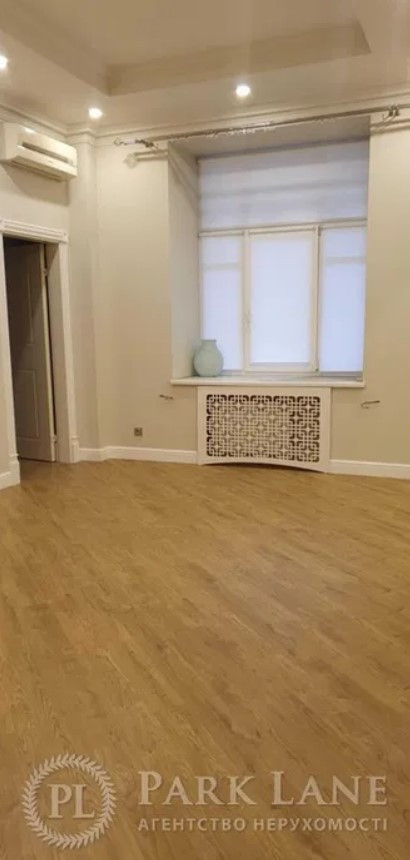 Продажа 2к квартиры в Киеве,  Крещатик ул., 23 8