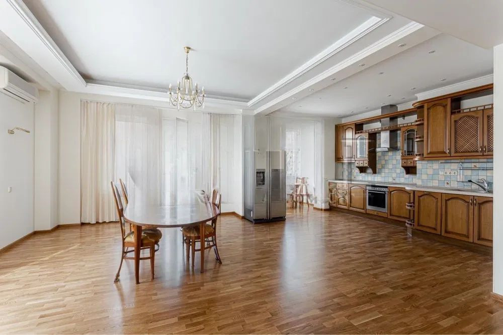 Продажа 6к квартиры в Киеве,  Дмитриевская ул., 17А 0