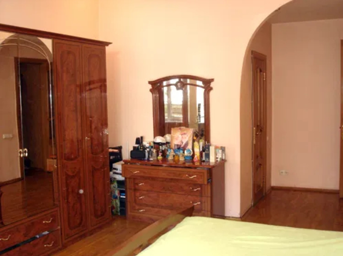 Продажа 3к квартиры в Киеве,  Михайловская ул., 18А 3