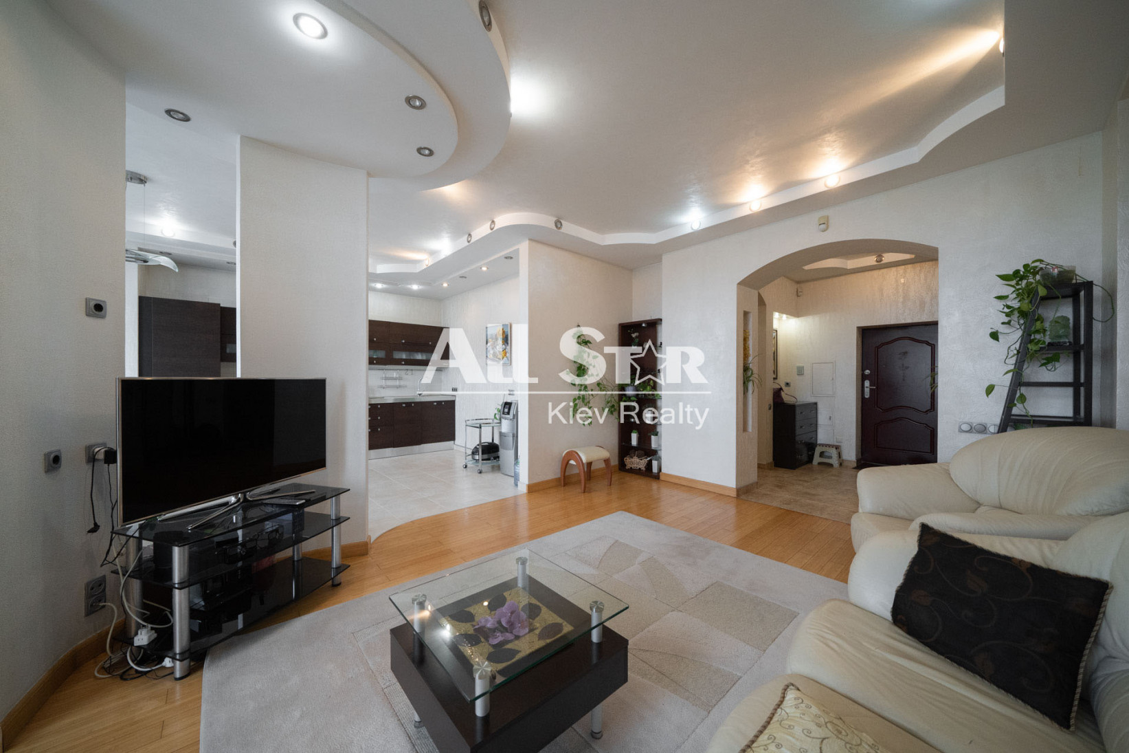Аренда 3к квартиры в Киеве,  Кловский спуск, 5 6