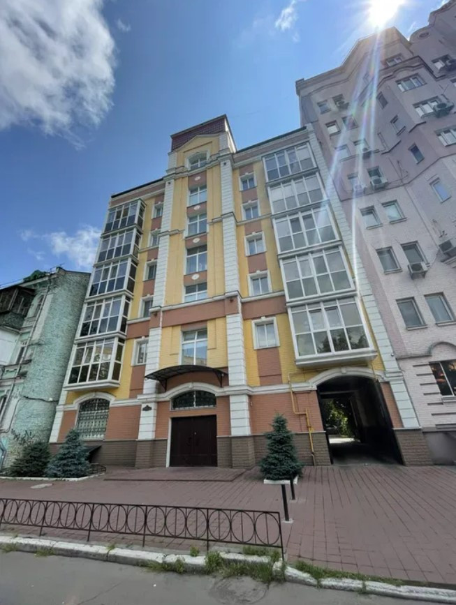 Аренда 4к квартиры в Киеве,  Юрковская ул., 28 23