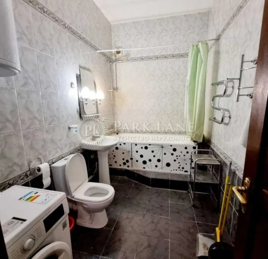 Продажа 3к квартиры в Киеве,  Малая Житомирская ул., 7 6