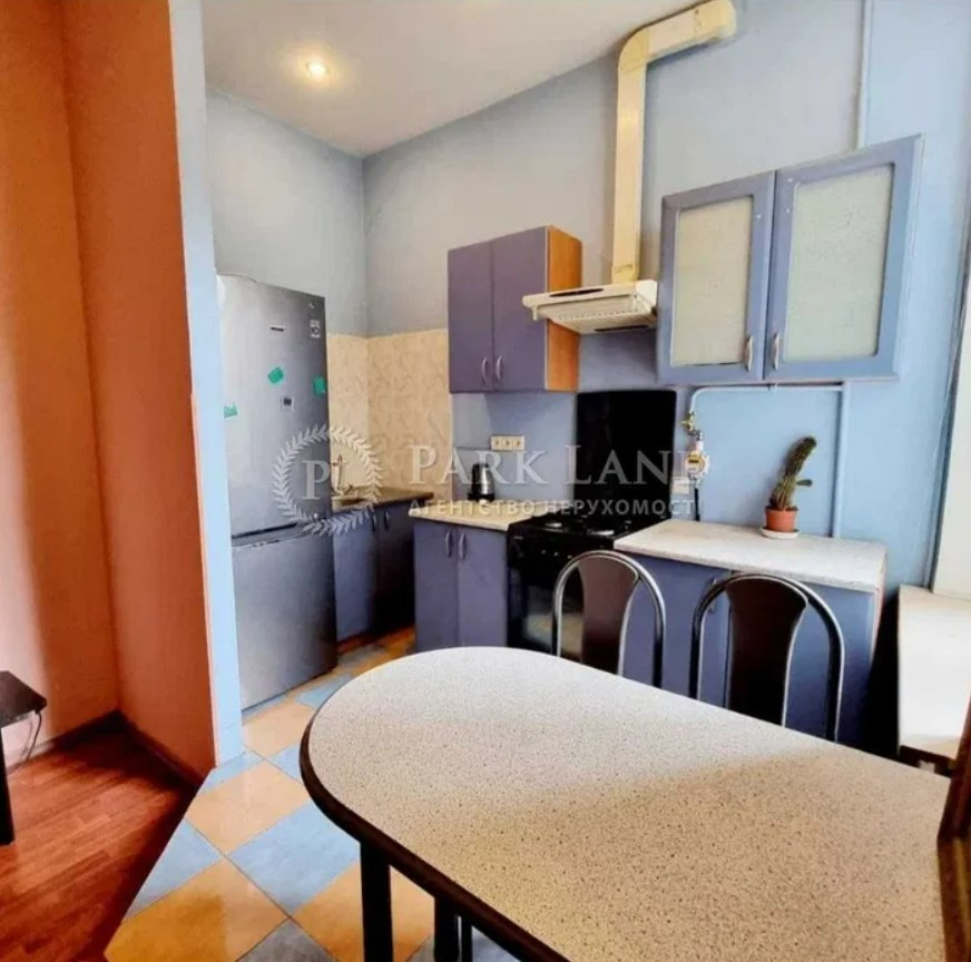 Продажа 3к квартиры в Киеве,  Малая Житомирская ул., 7 7