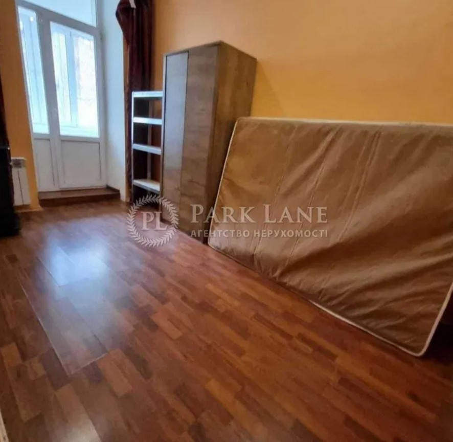 Продажа 3к квартиры в Киеве,  Малая Житомирская ул., 7 8