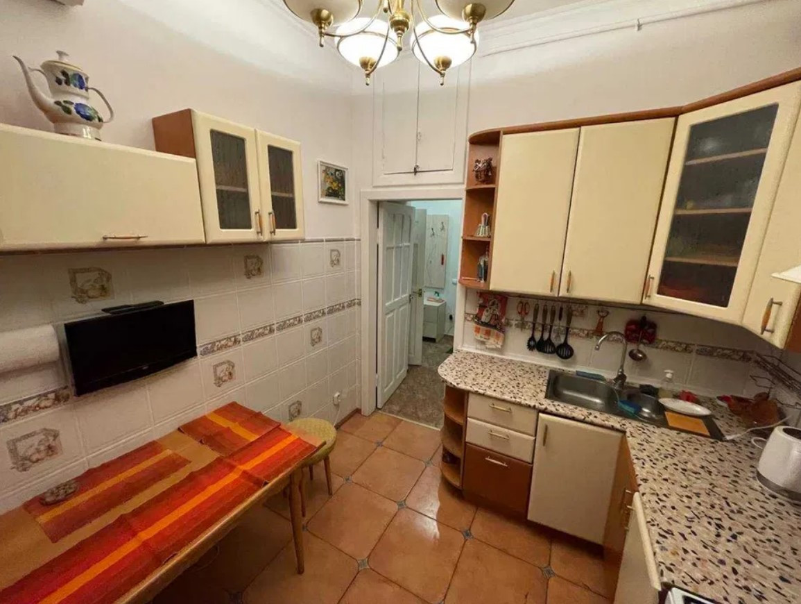 Продажа 3к квартиры в Киеве,  Владимирская ул., 6/11 12
