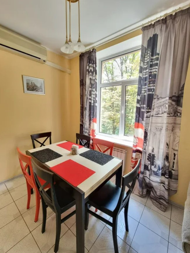 Продажа 3к квартиры в Киеве,  Пушкинская ул., 2-4/7 7