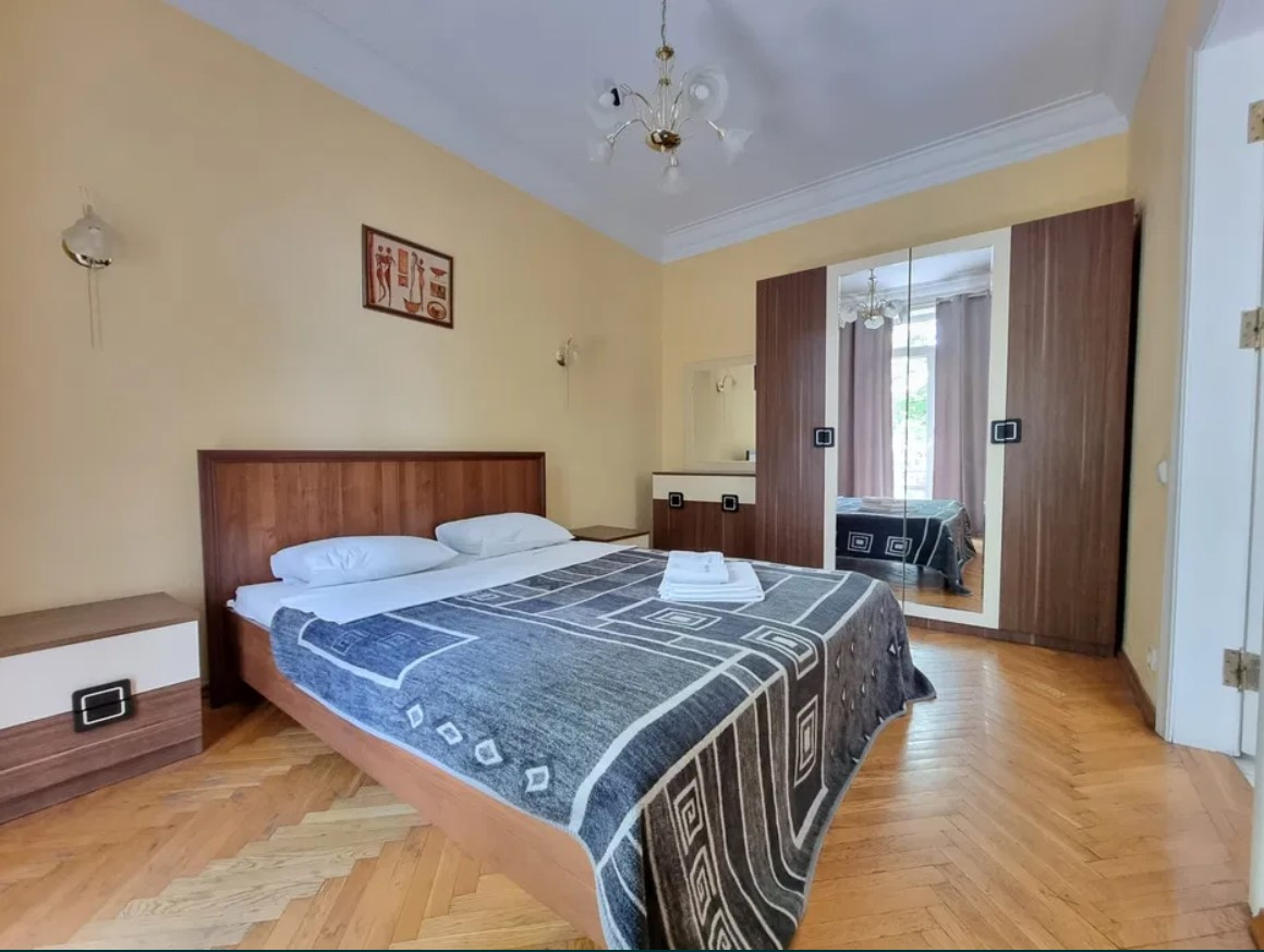 Продажа 3к квартиры в Киеве,  Пушкинская ул., 2-4/7 13