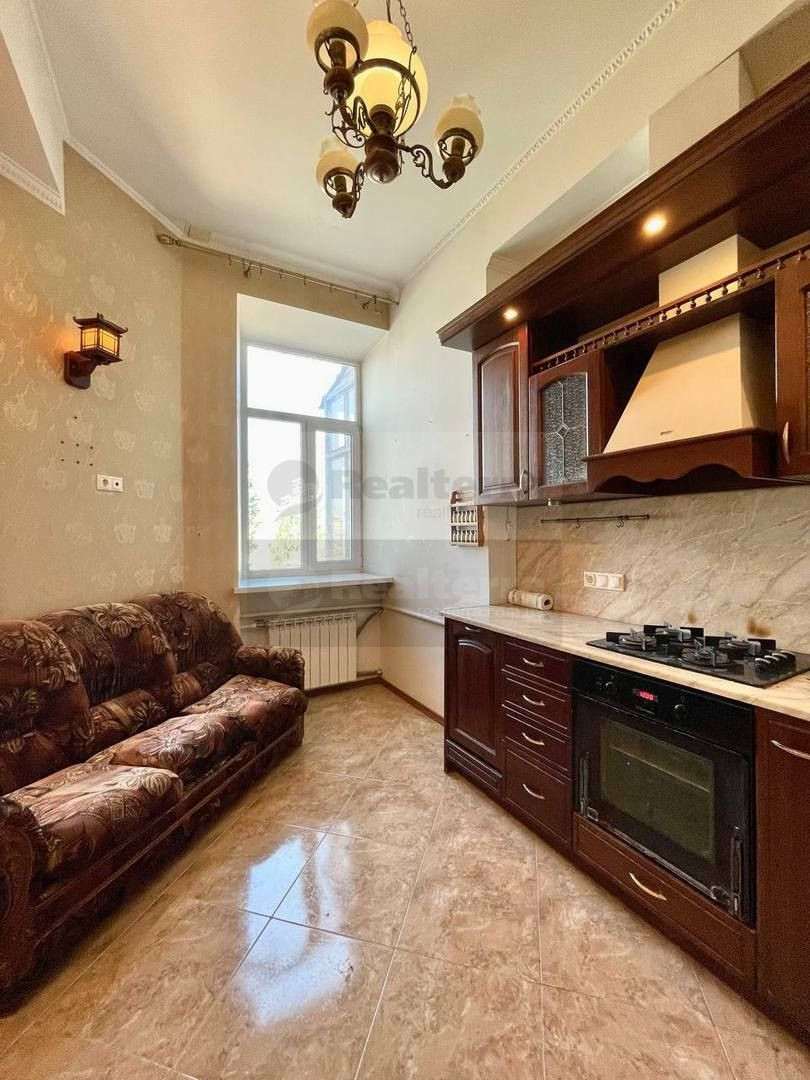 Продажа 3к квартиры в Киеве,  Рейтарская ул., 20/24 4