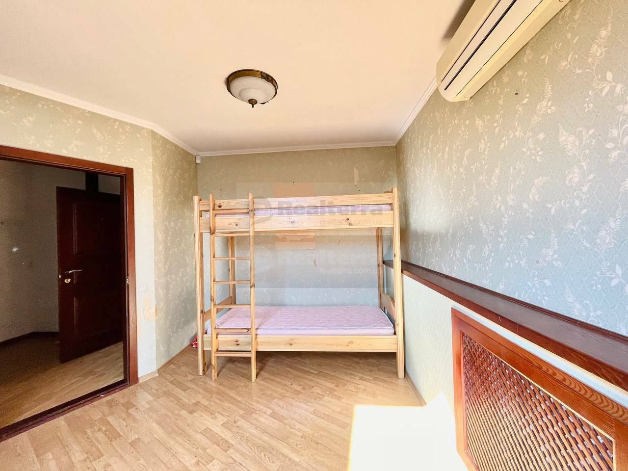 Продажа 3к квартиры в Киеве,  Рейтарская ул., 20/24 24