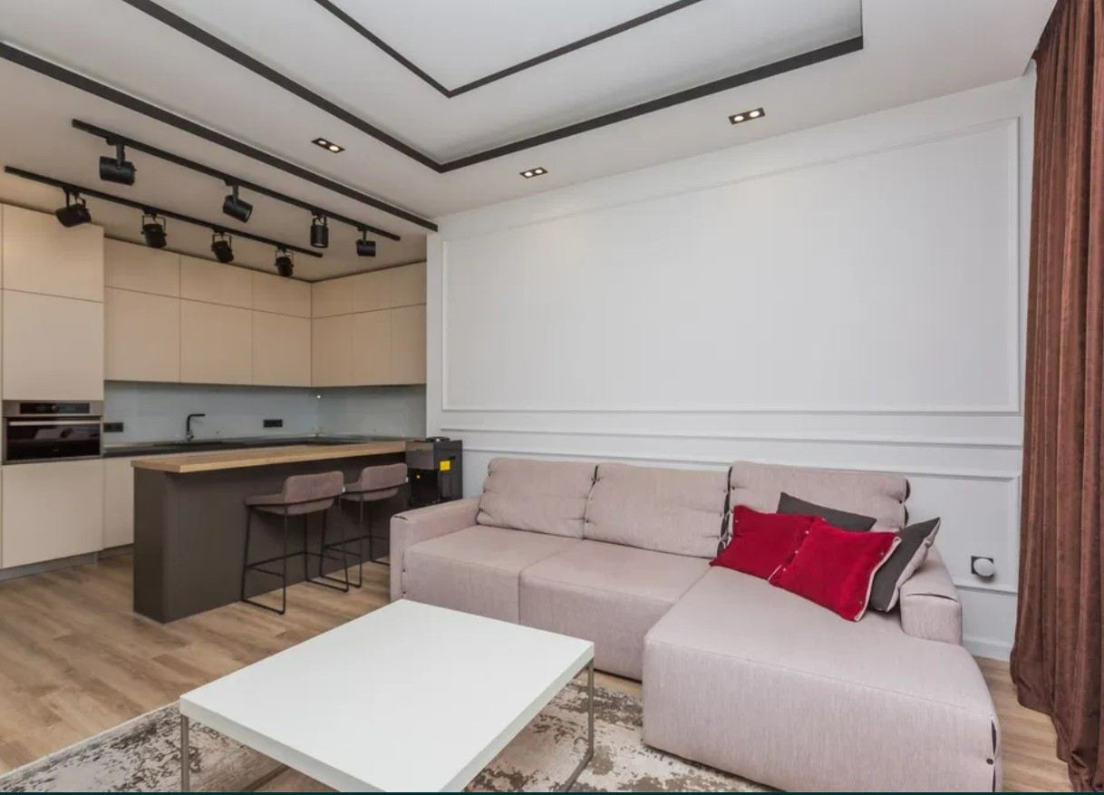 Продажа 2к квартиры в Киеве,  ЖК Роял Тауер, Саксаганского ул., 37К 0
