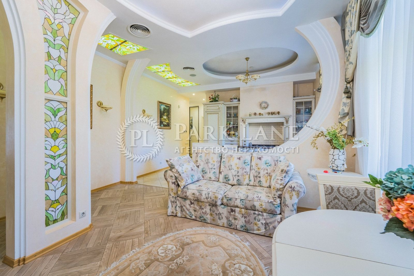 Продажа 5к квартиры в Киеве,  Малая Житомирская ул., 5 1