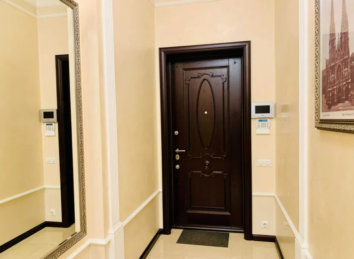 Продажа 2к квартиры в Киеве, Бассейная ул., 5А 9