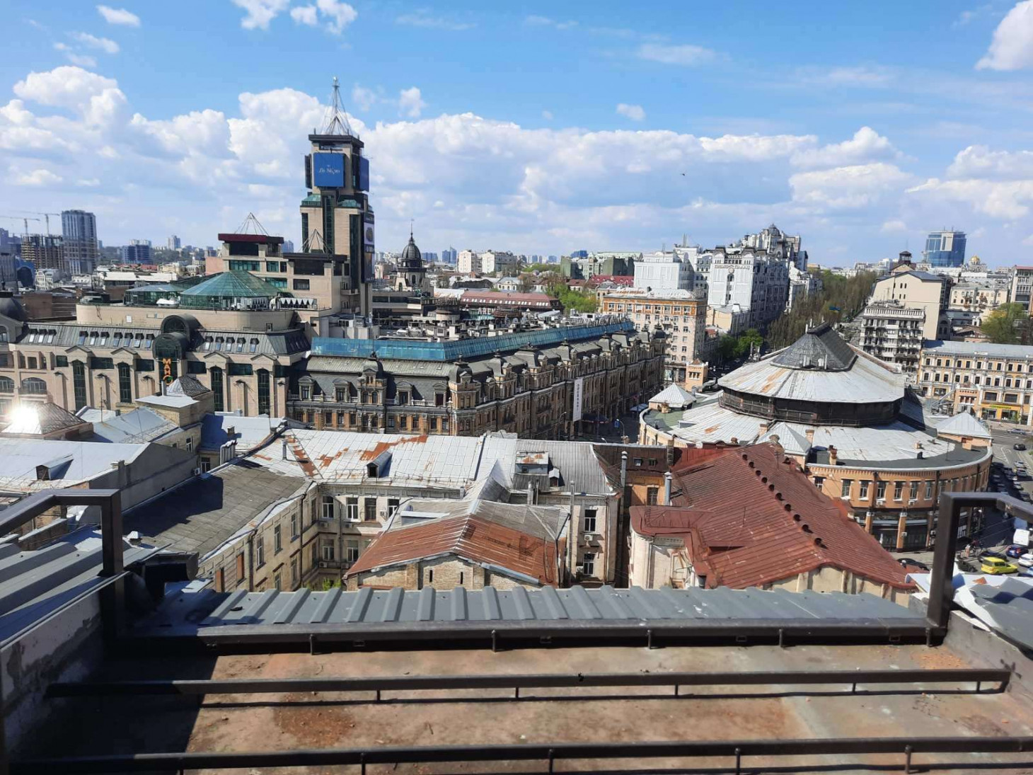 Продажа 5к квартиры в Киеве, Крутой спуск, 6/2 4