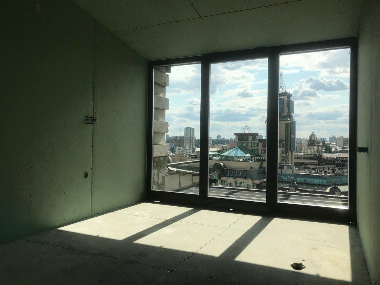 Продажа 5к квартиры в Киеве, Крутой спуск, 6/2 5
