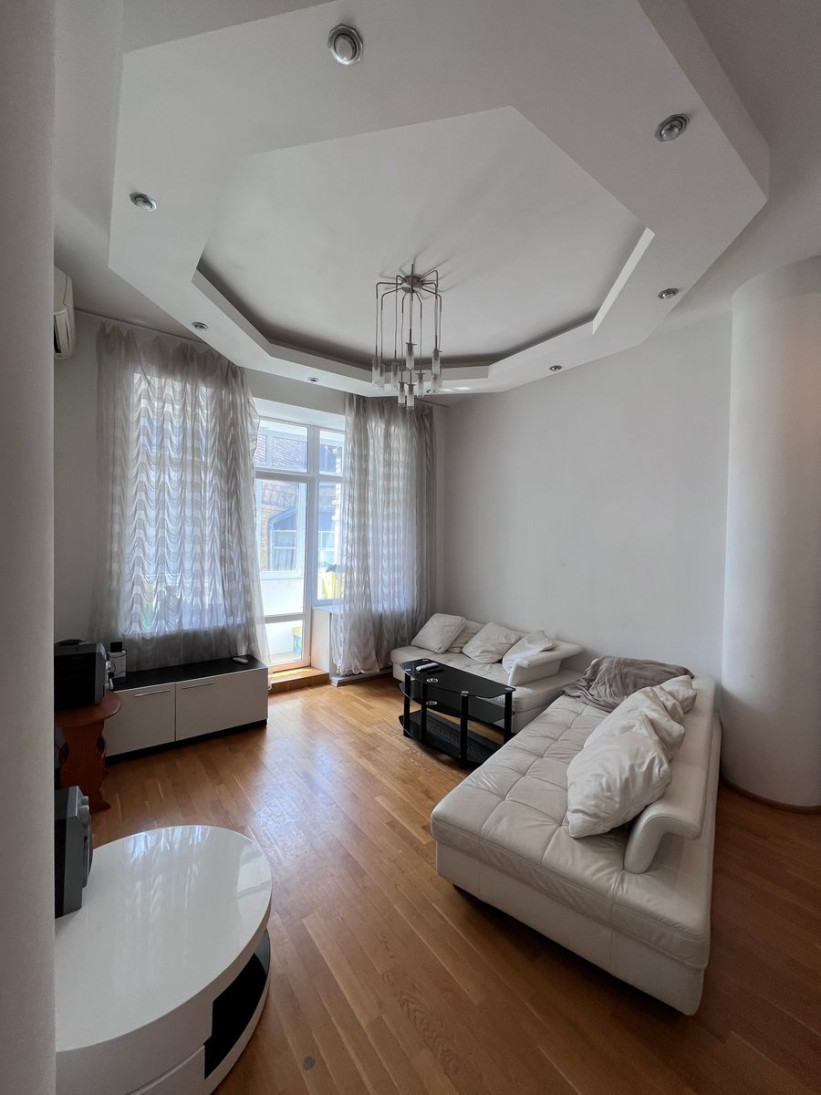 Продажа 3к квартиры в Киеве,  Пушкинская ул., 43 0