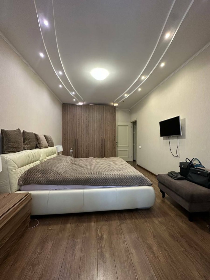 Продажа 2к квартиры в Киеве,  Леси Украинки бульвар, 7а 2
