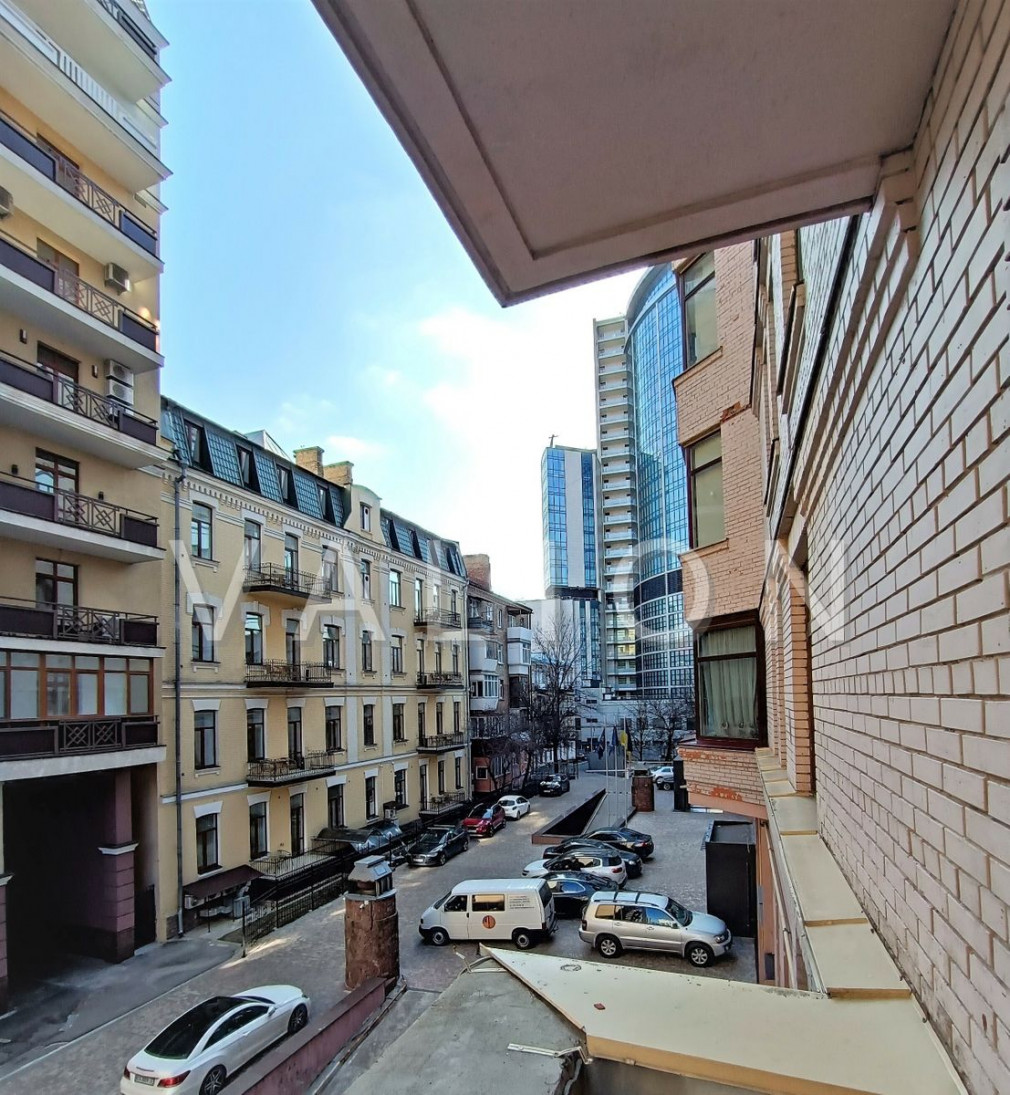 Продажа 5к квартиры в Киеве,  Пирогова ул., 6а 6