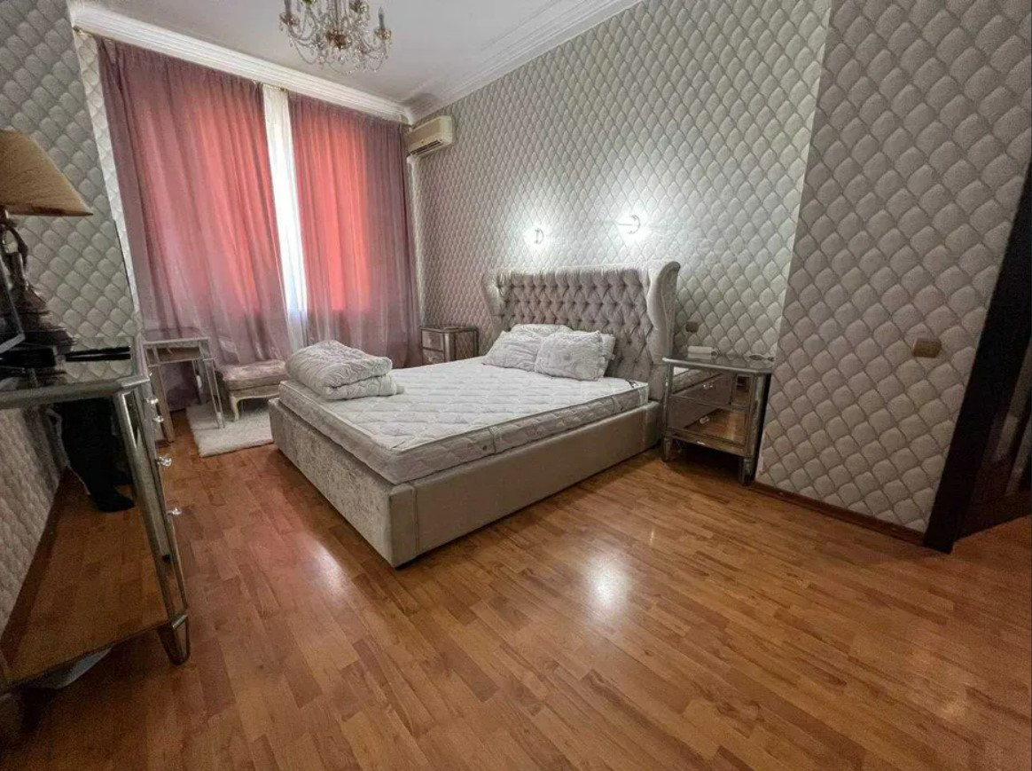 Продажа 2к квартиры в Киеве,  Антоновича ул. (Горького ул.), 19/21 1