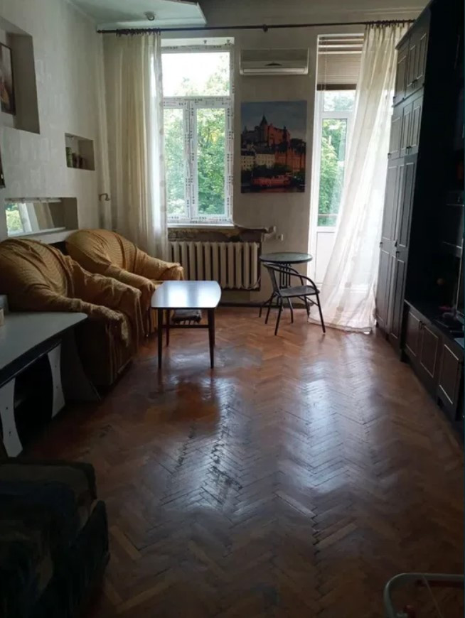 Продажа 2к квартиры в Киеве,  Терещенковская ул., 19 0