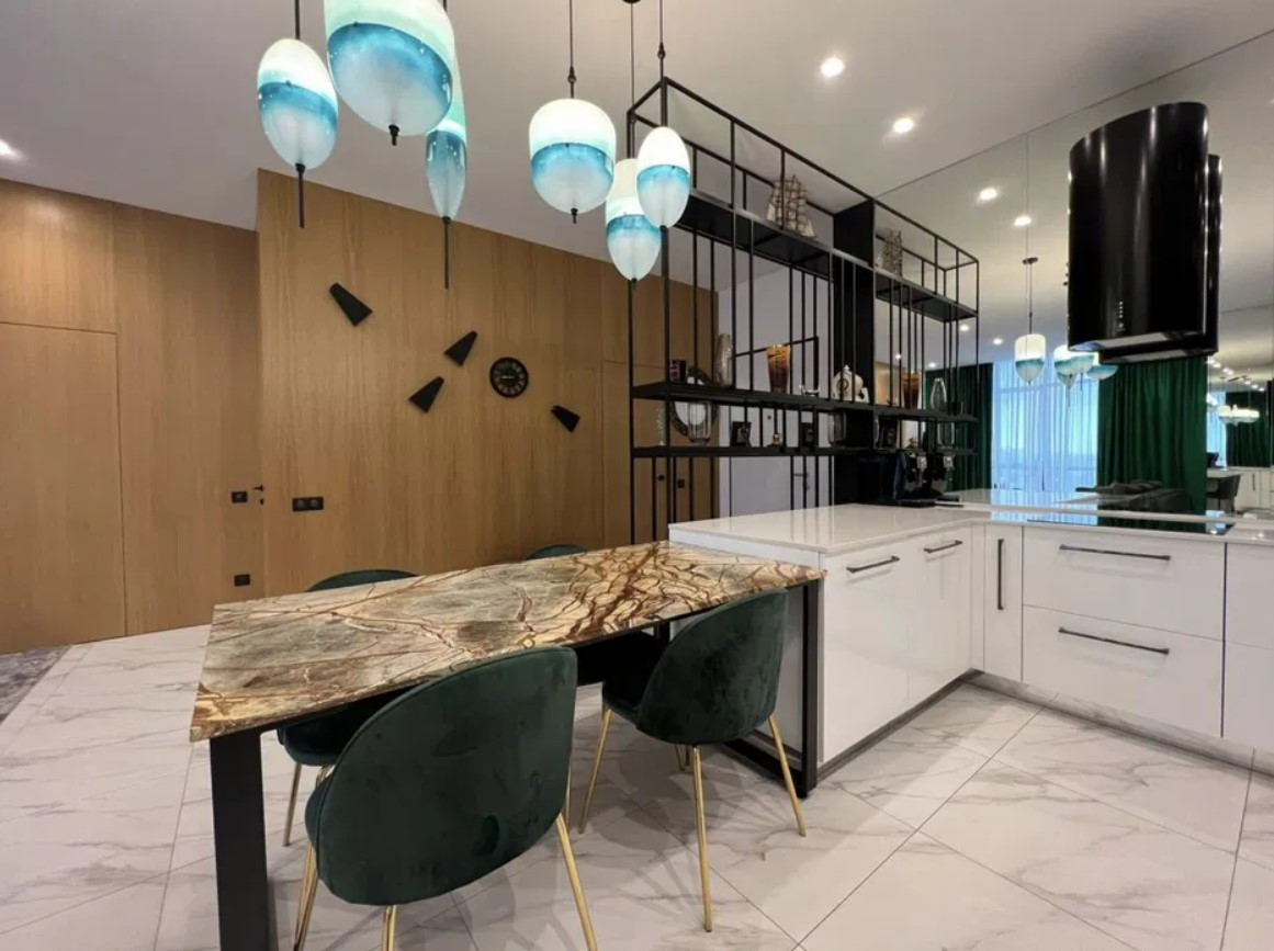 Продажа 3к квартиры в Киеве,  ЖК Парк Авеню ВИП, Демеевская ул., 33 1