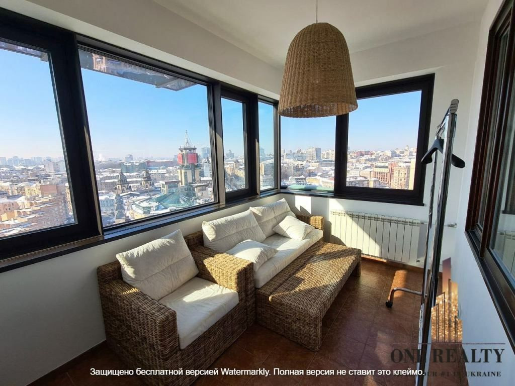 Продажа 3к квартиры в Киеве,  Кропивницкого ул., 10 13