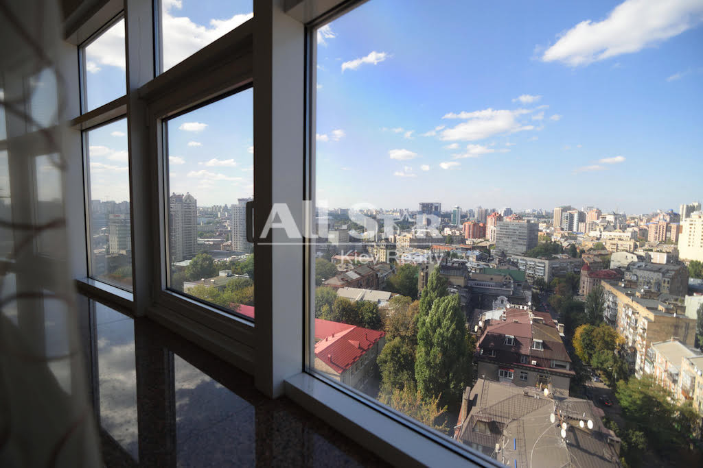Продажа 3к квартиры в Киеве,  Богдана Хмельницкого ул., 41 4