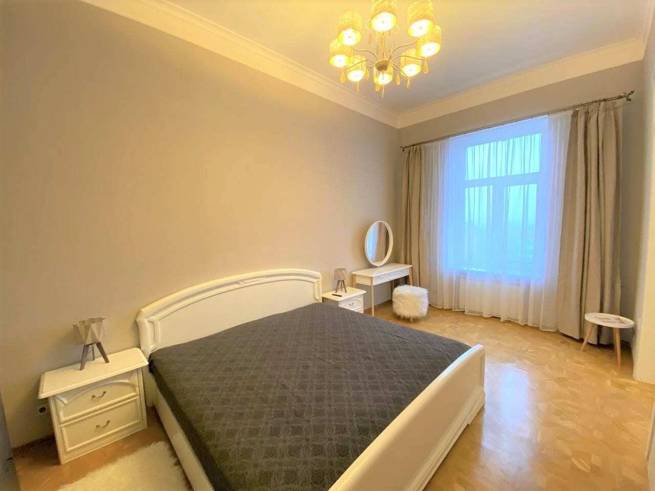 Аренда 3к квартиры в Киеве, Коцюбинского Михаила ул., 5 3