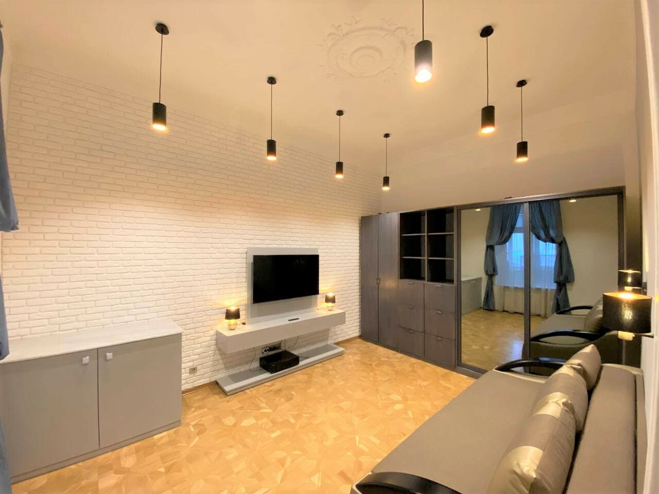 Аренда 3к квартиры в Киеве, Коцюбинского Михаила ул., 5 5