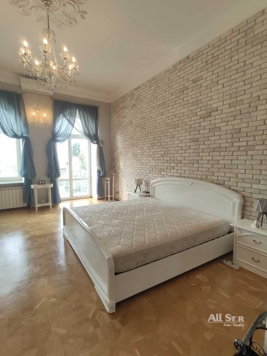 Аренда 3к квартиры в Киеве, Коцюбинского Михаила ул., 5 29