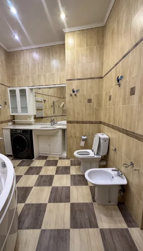 Продажа 4к квартиры в Киеве,  Большая Житомирская ул., 25/2 9