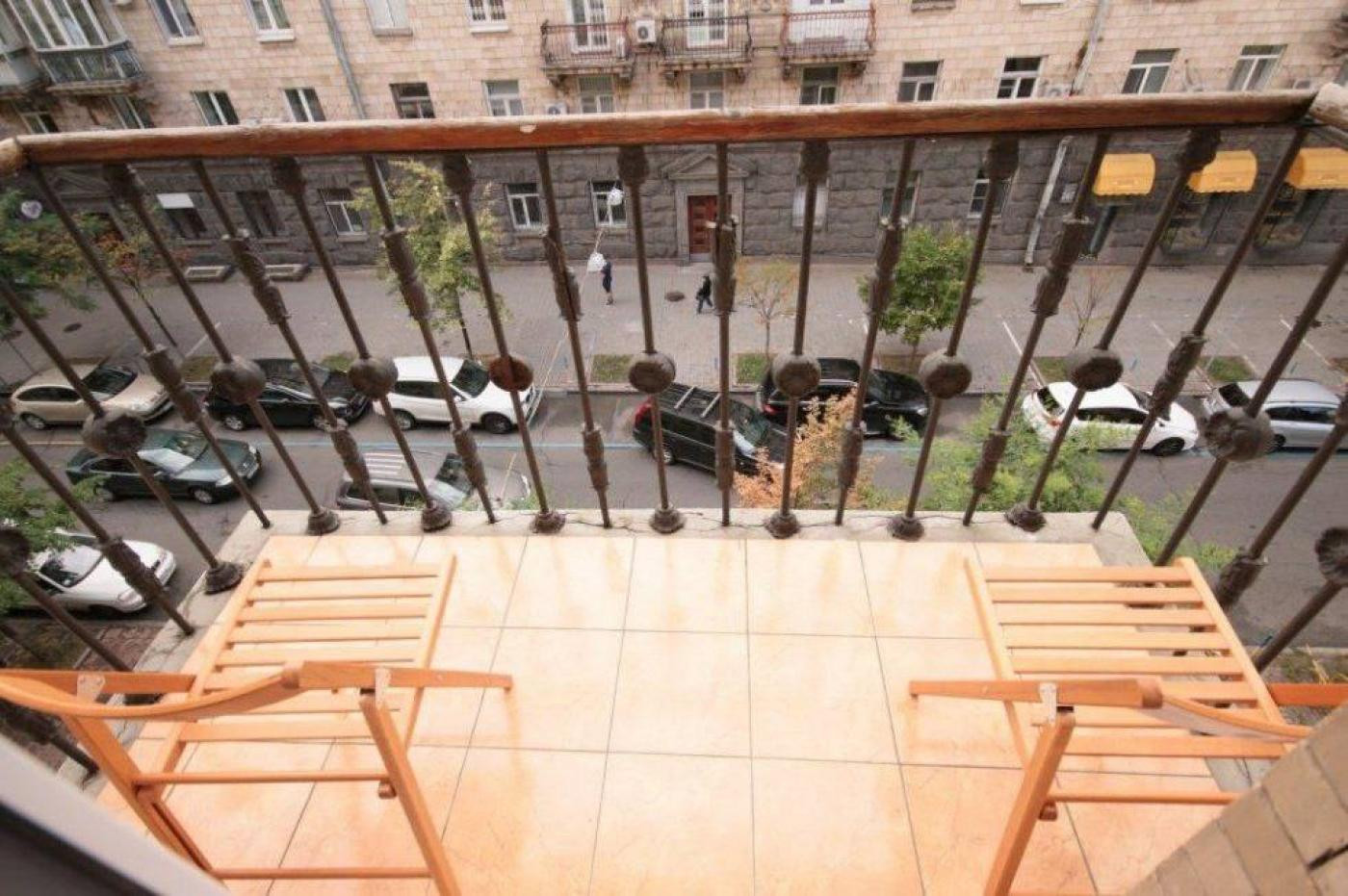 1 BD Apartment for rent in Kiev, Shevchenkovskiy district, 13/5