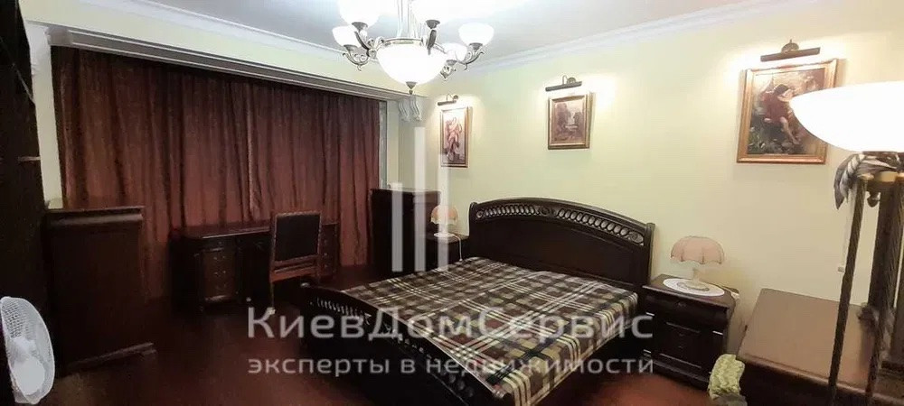 Аренда 4к квартиры в Киеве,  Введенская ул., 29-58 11