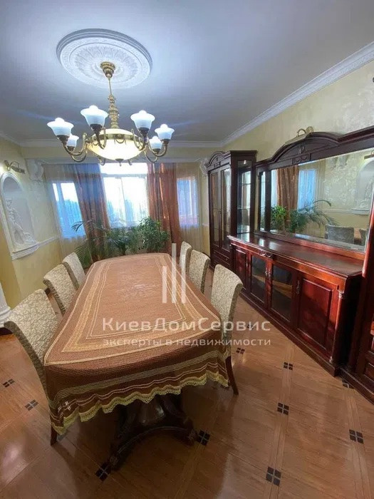 Аренда 4к квартиры в Киеве,  Введенская ул., 29-58 19