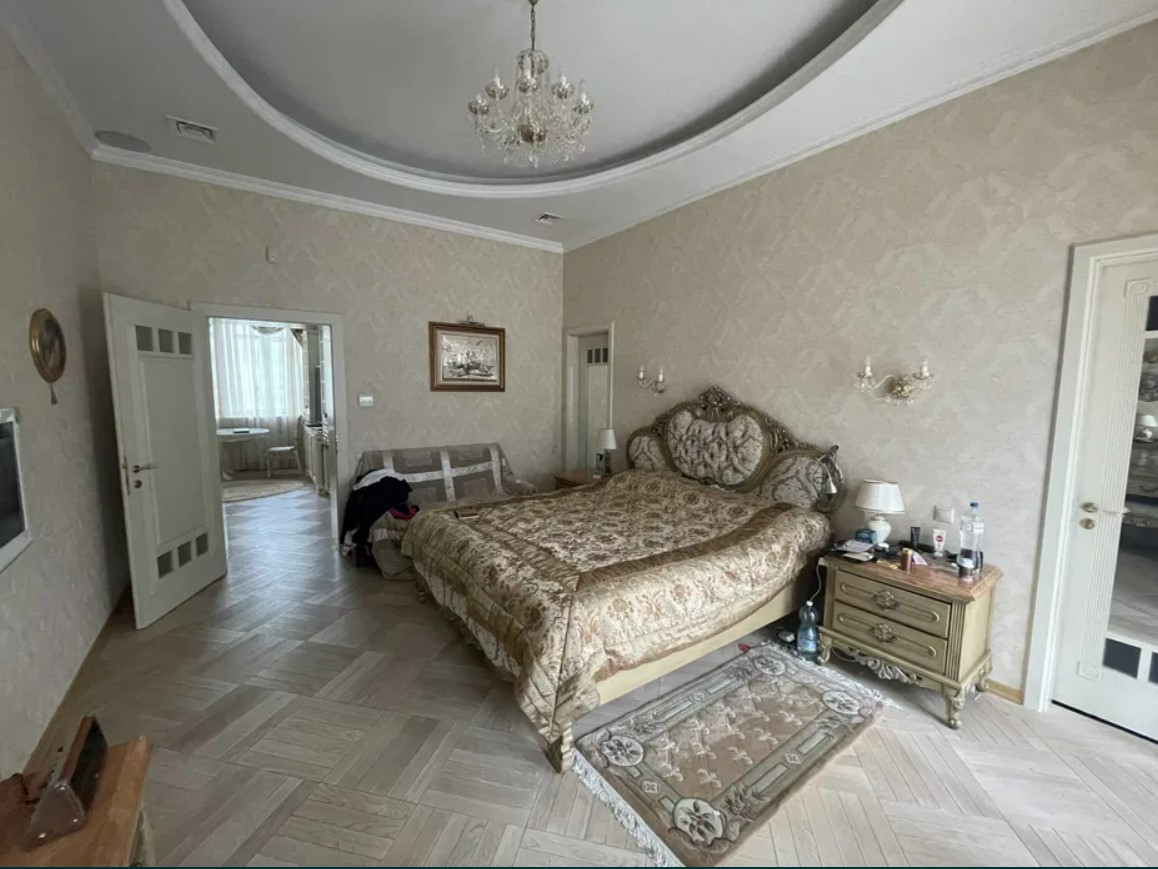 Аренда 5к квартиры в Киеве,  Михайловская ул., 8