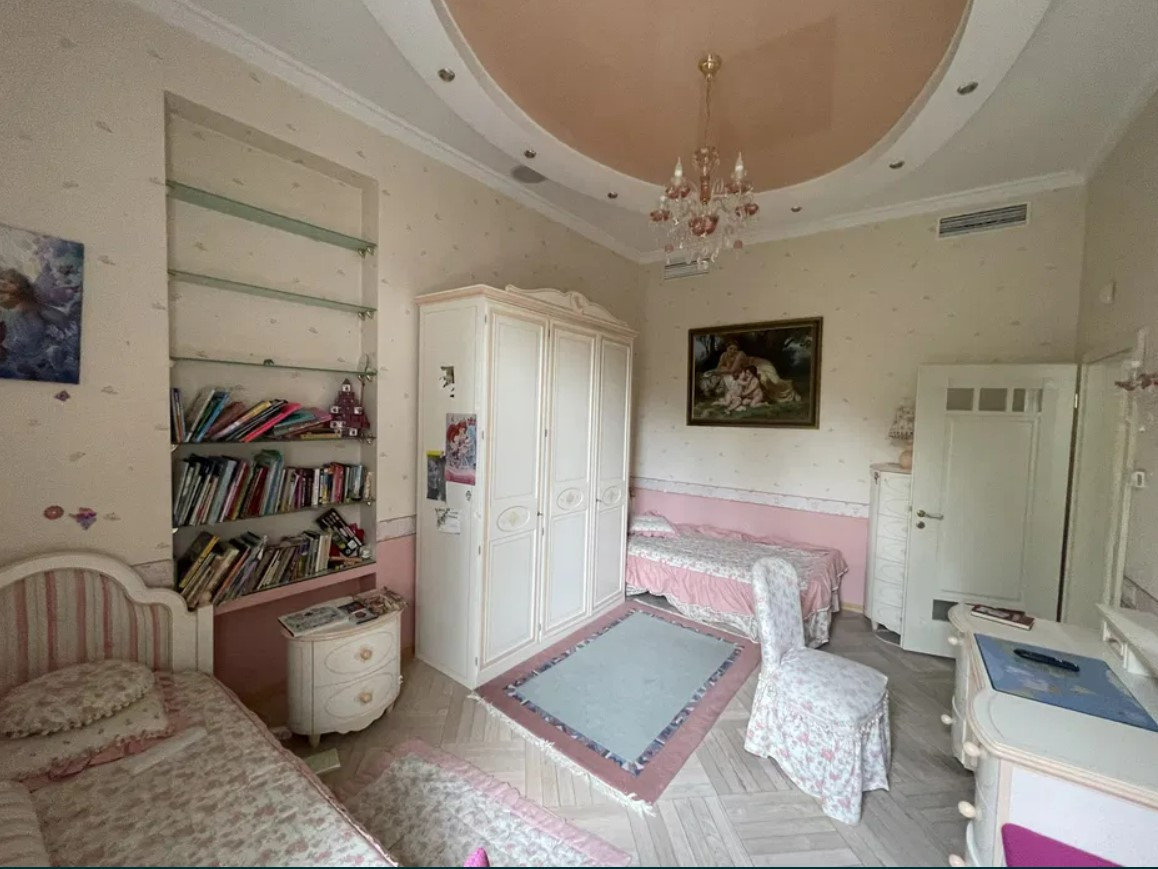Аренда 5к квартиры в Киеве,  Михайловская ул., 10