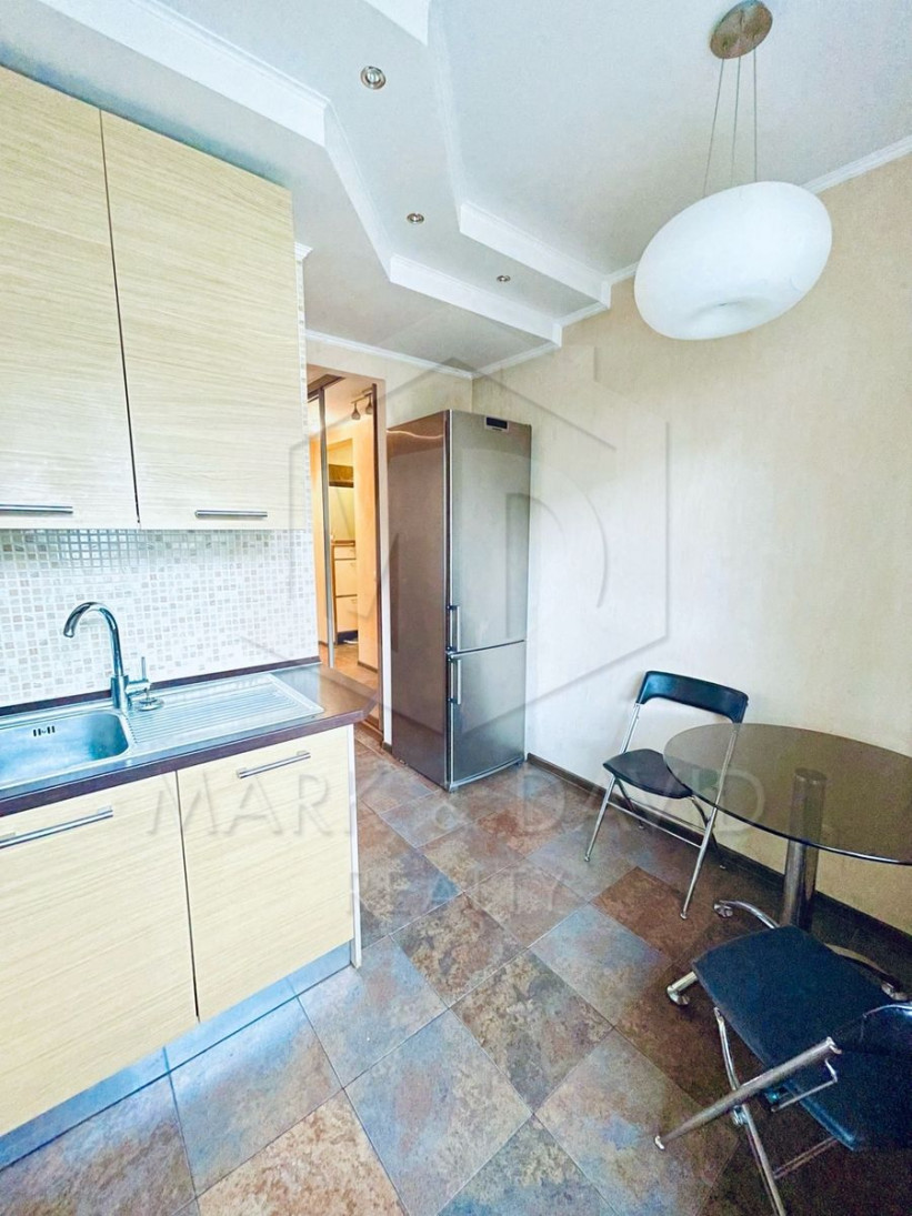 Продажа 2к квартиры в Киеве,  Малая Житомирская ул., 10 7