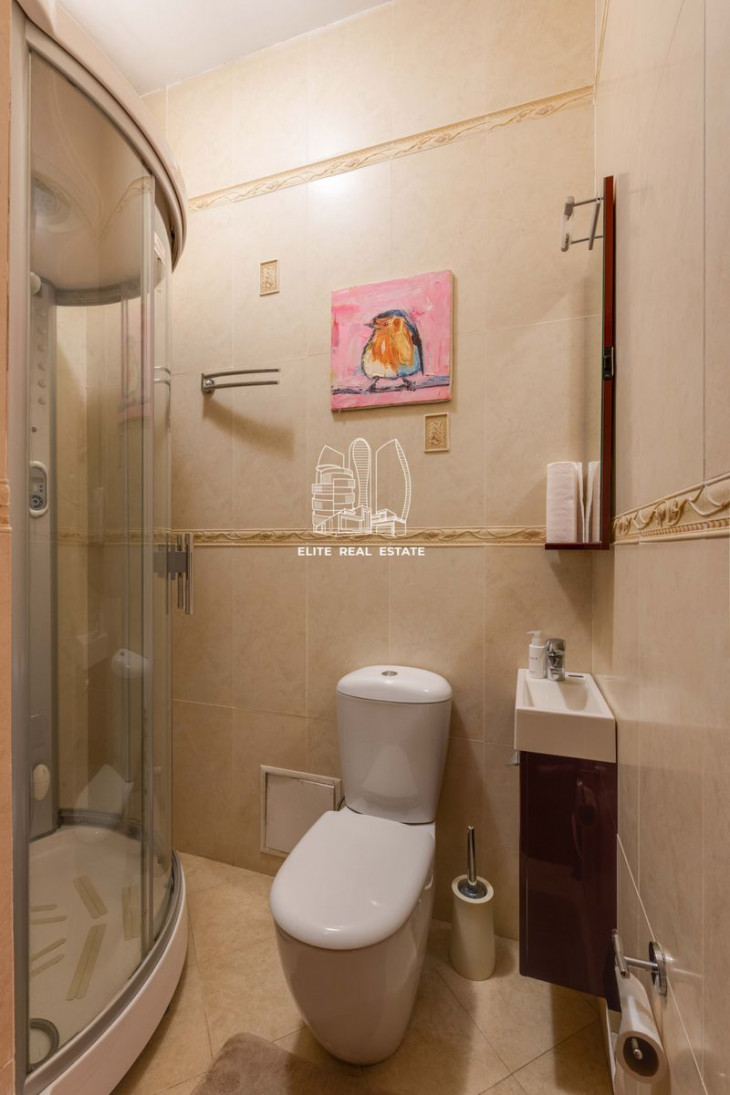 Продажа 3к квартиры в Киеве, Костёльная ул., 10 1